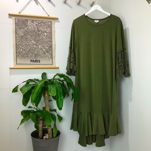 LuLaRoe Maurine Ruffle Hi-Lo Dress